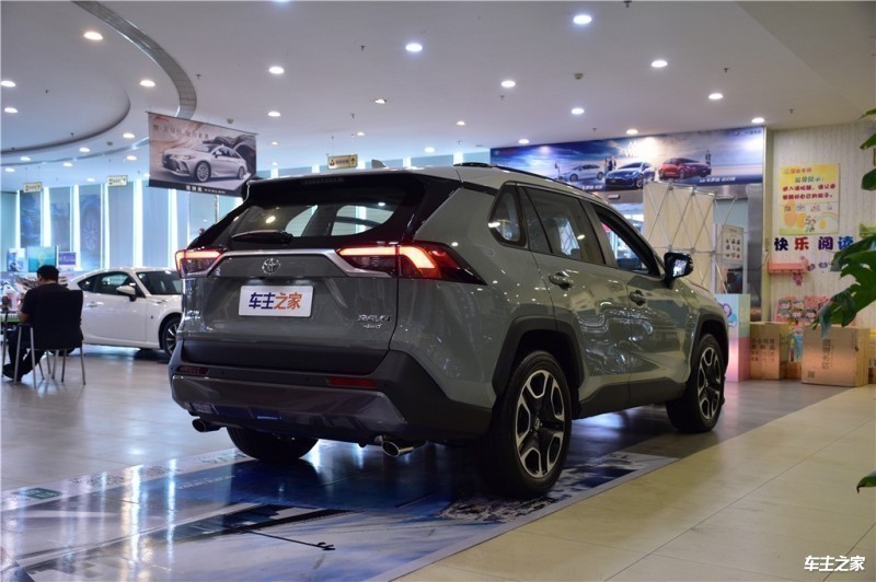 RAV4荣放 全部在售 2024款 2023款 2022款 2021款 2020款 2019款,成都荣放优惠4.50万 仅12.98万可入手